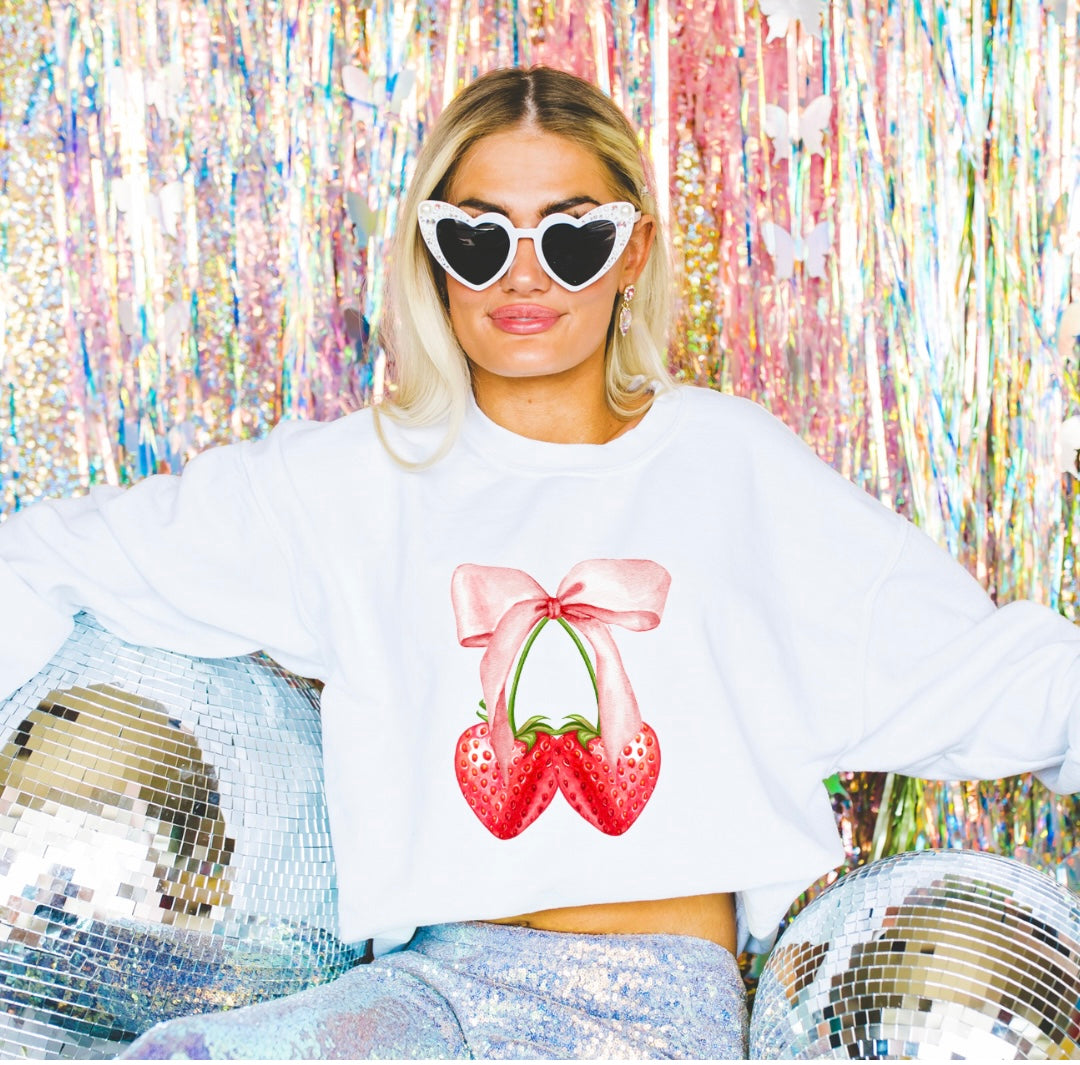 🍓Strawberry Bow Crewneck