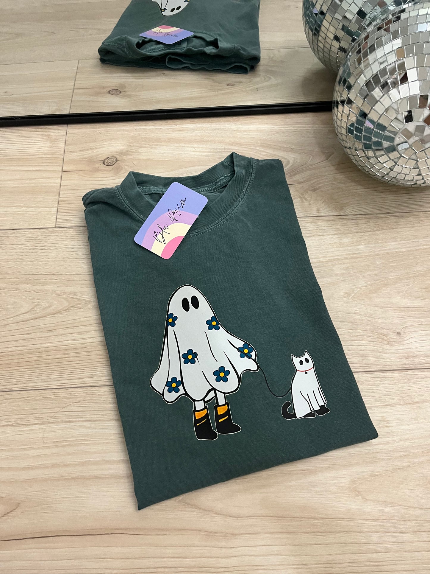 Spooky Cat Walking Tee